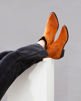 Elige tus botines laura