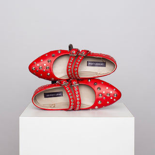 ballerina bruna punk rojo