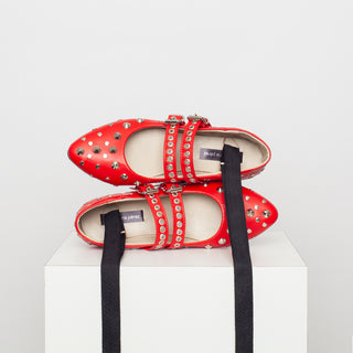 ballerina bruna punk rojo