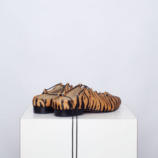 zapato con taco eliana cebra camel