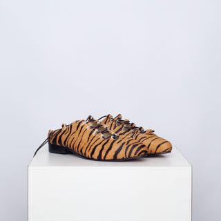 zapato con taco eliana cebra camel