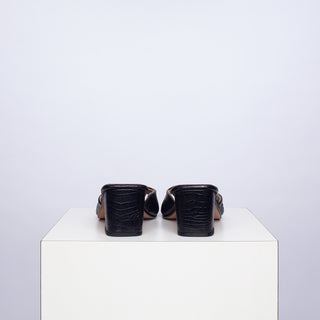 zapato con taco Helena caimán negro