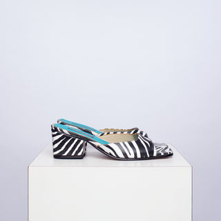 zapato con taco Helena cebra blanco y negro