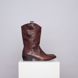 bota jacinta croco chocolate