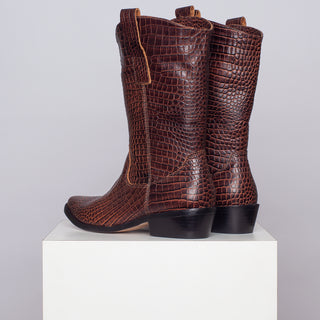 bota jacinta croco chocolate