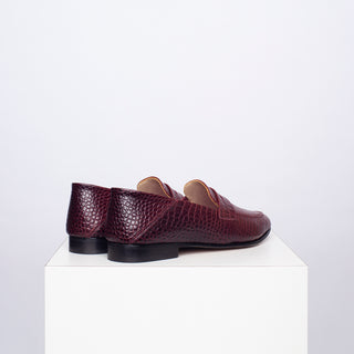 mocasín lucía croco burdeos