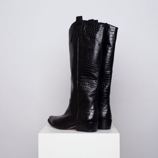bota teodora caimán negro