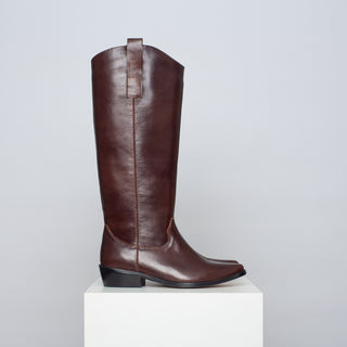 bota teodora chocolate