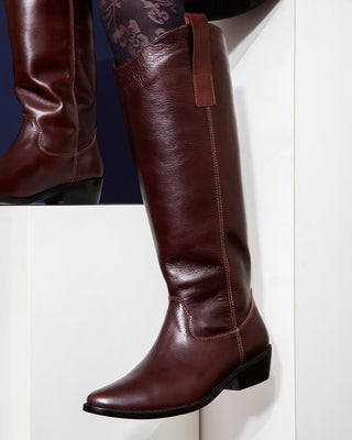 bota teodora chocolate