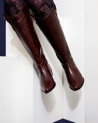 bota teodora chocolate