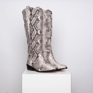 Elige tus botas teodora